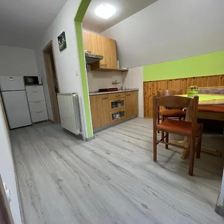 Apartmaji In Sobe Cuder Soča