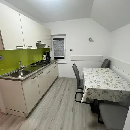 Apartmaji In Sobe Cuder Soča