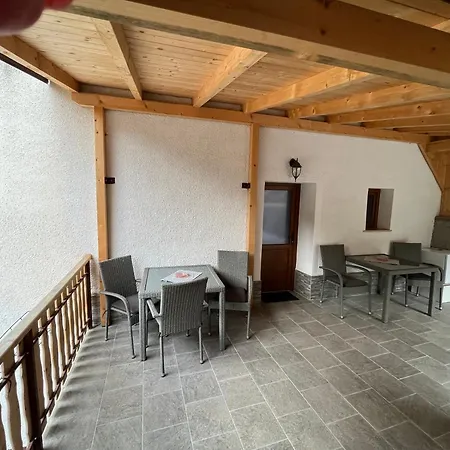 Konukevi Apartmaji In Sobe Cuder