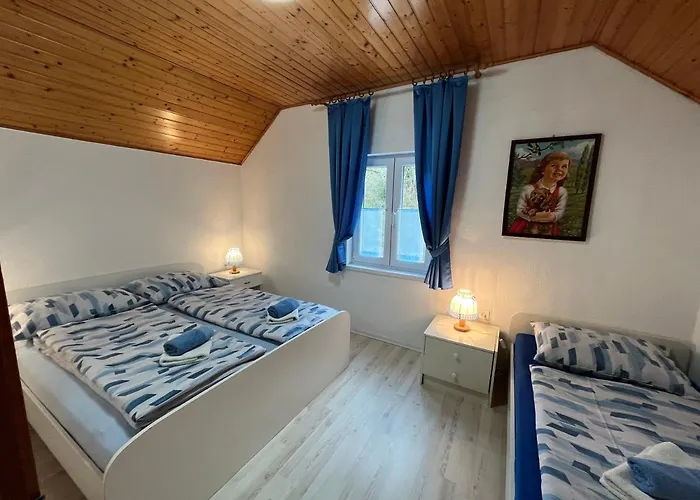 Apartmaji In Sobe Cuder Affittacamere