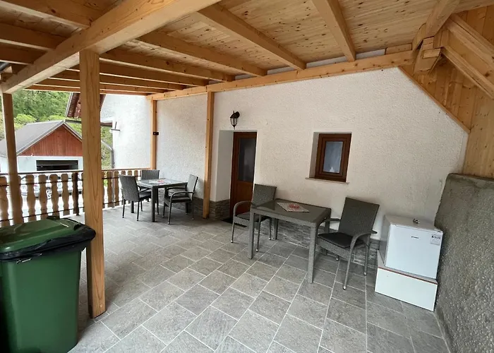 Affittacamere Apartmaji In Sobe Cuder Soča