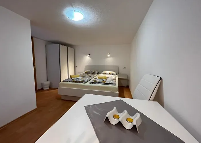 Apartmaji In Sobe Cuder Soča