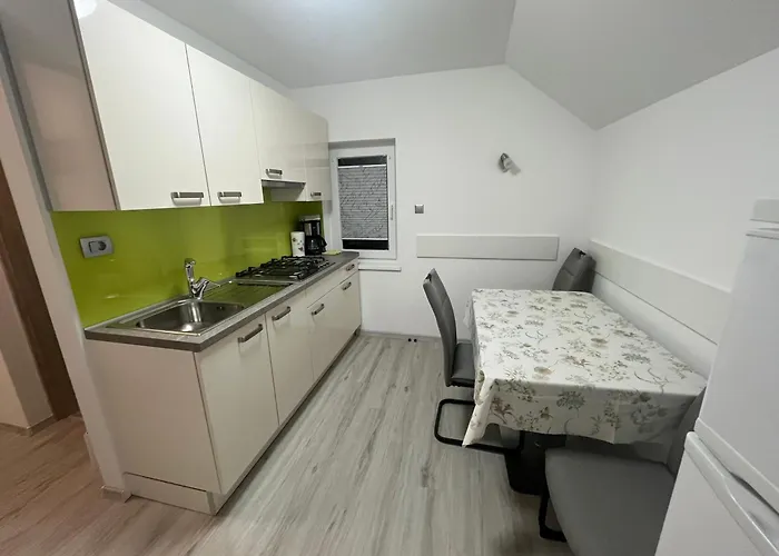 Apartmaji In Sobe Cuder Soča