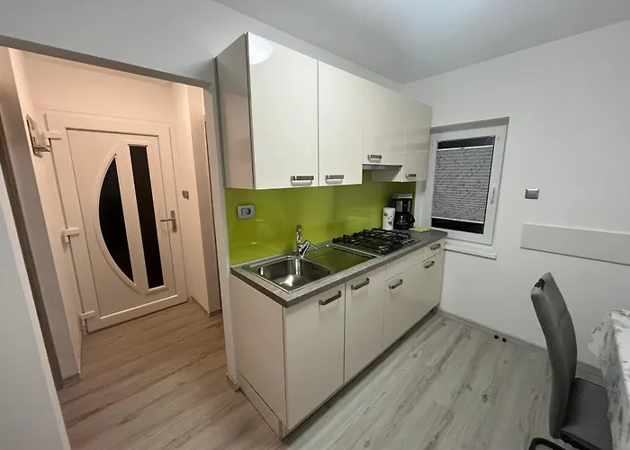 Apartmaji In Sobe Cuder